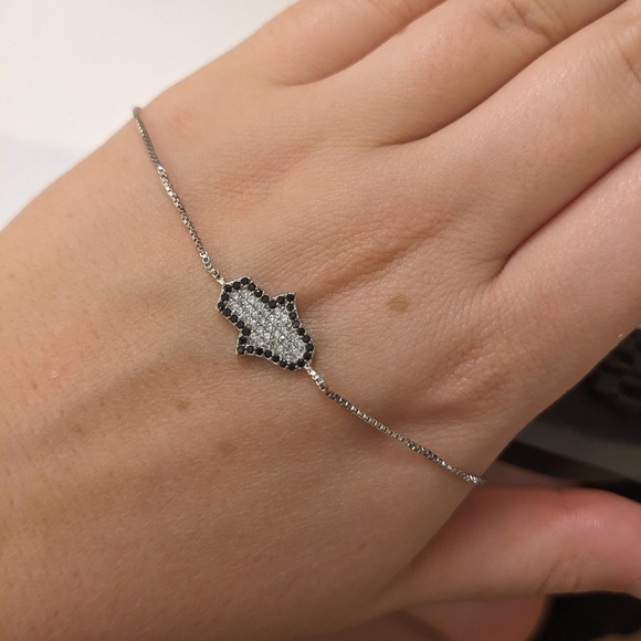 Jewelry - Black and Silver Adjustable Hamsa Braclet